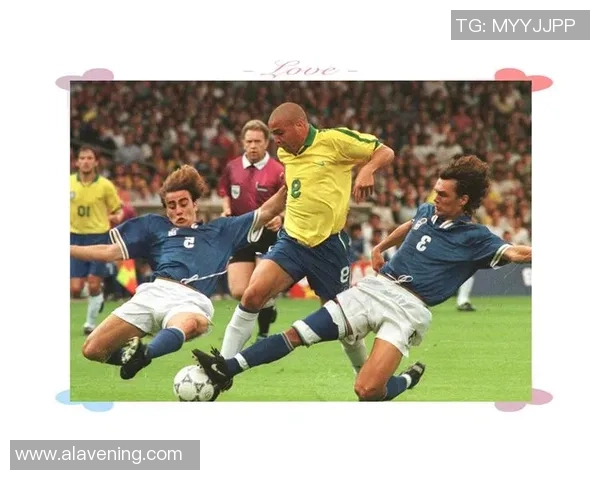 足球明星抖腿舞引发热潮球场外的舞动魅力与风格大揭秘